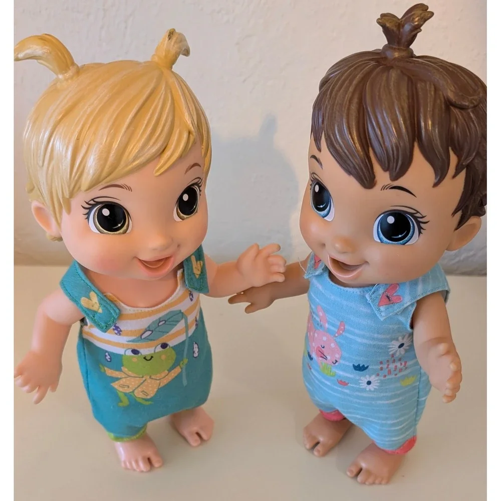 Baby Alive Lil Giggles Dolls Lot of 2 Blonde Brunette Interactive Giggling Toys